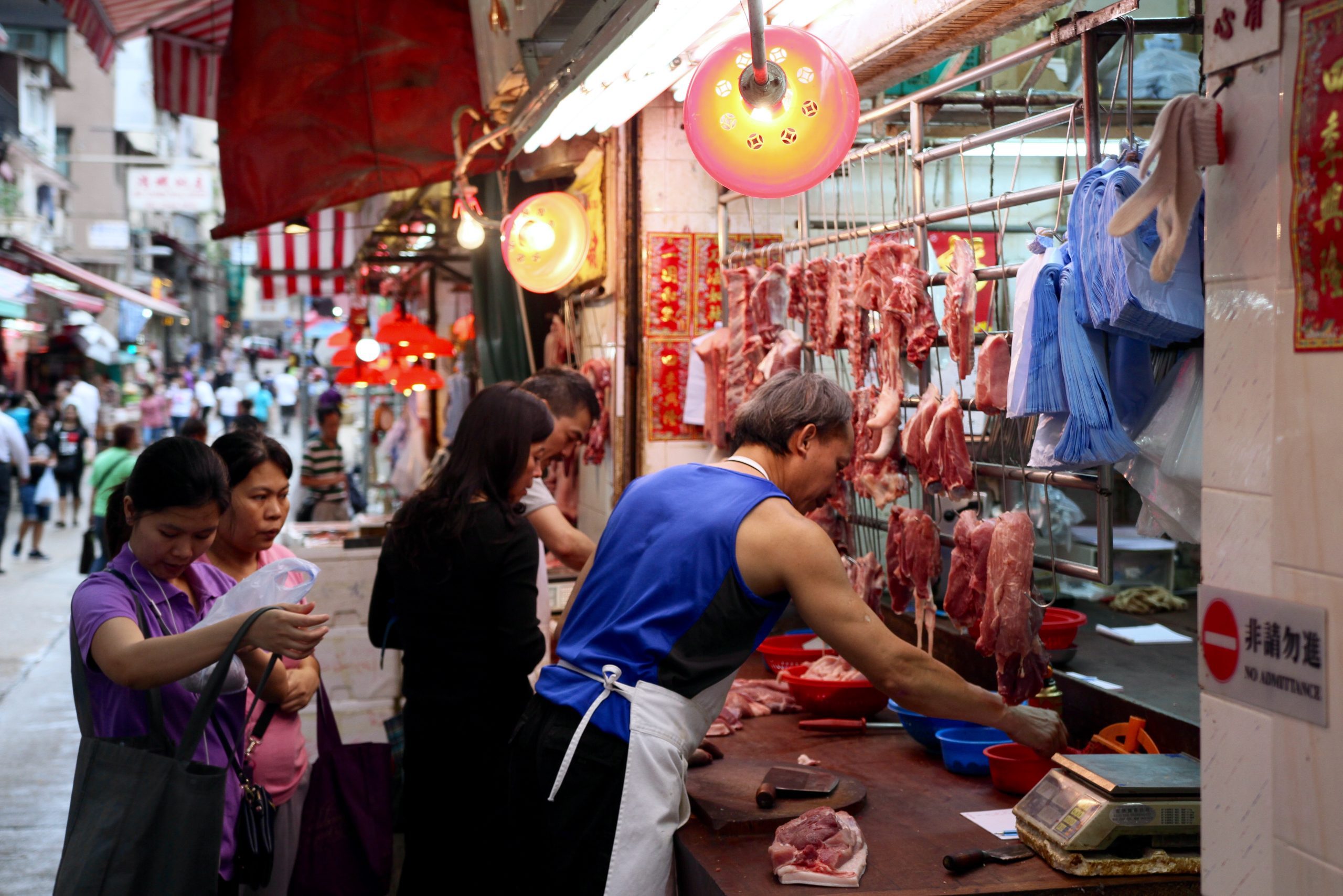 Street market 47 Things to do in Hong Kong Travel Blog