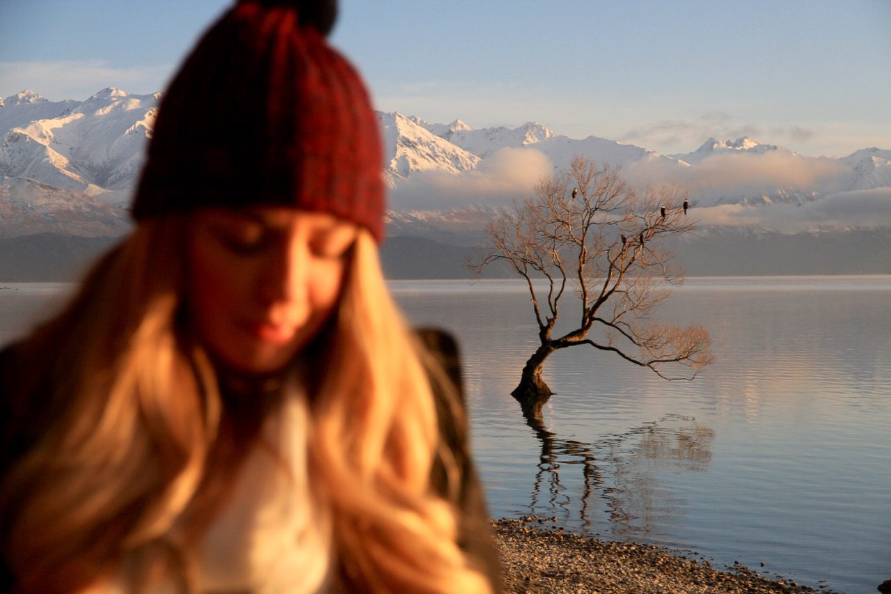 Phoebe Lee Travel Blogger New Zealand Lake Wanaka