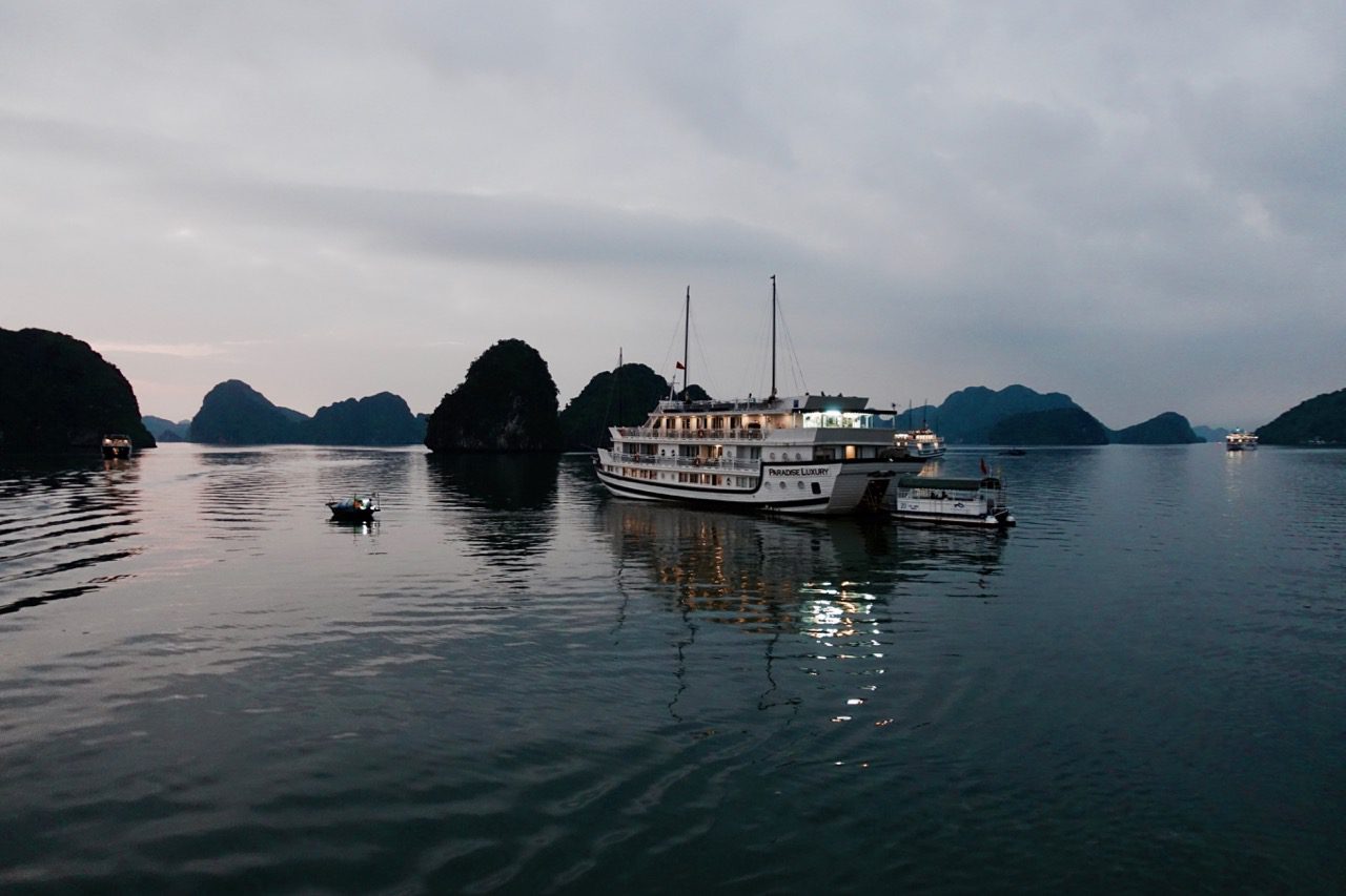 Paradise Cruise Halong Bay Review Recommendation