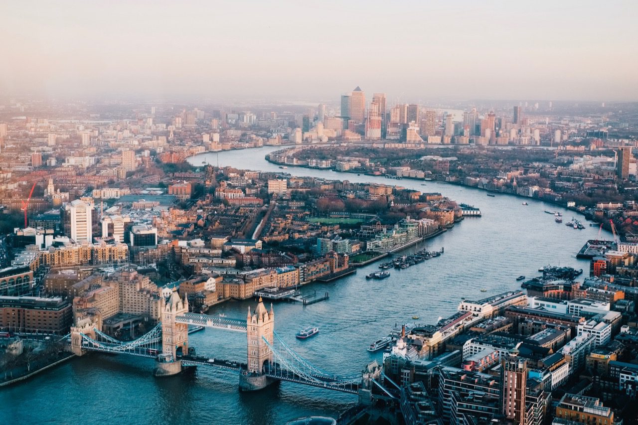 Essential tips for moving to London - 1