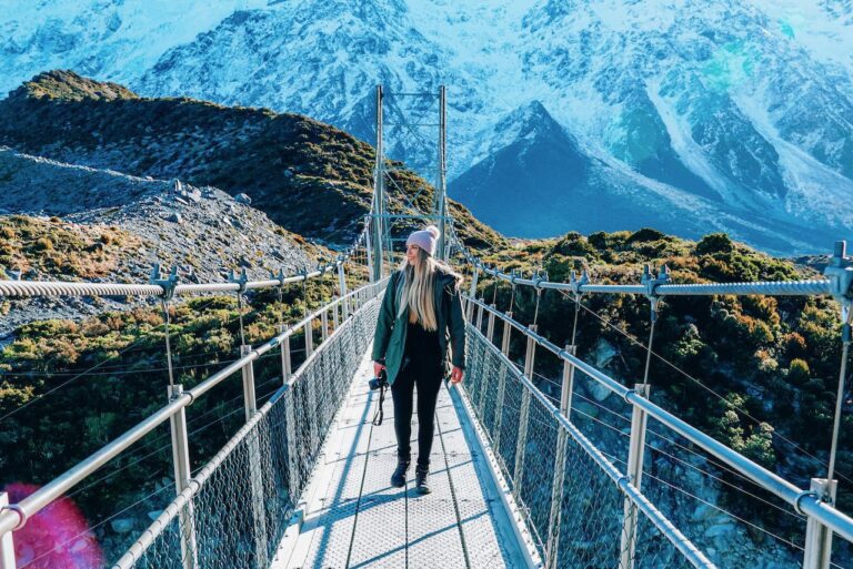 How to hike the Hooker Valley Track