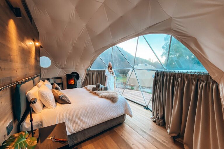 Where to stay in Wanaka: Cross Hill Lodge & Domes